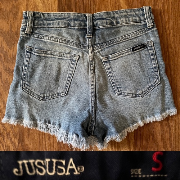 JUST USA Distressed Denim Jean CUTOFF SHORTS Size Small - Picture 10 of 10
